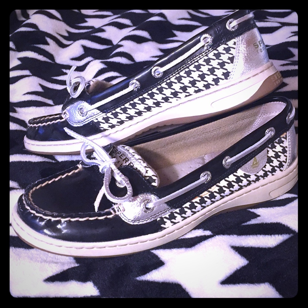HOUNDSTOOTH SPERRY’S